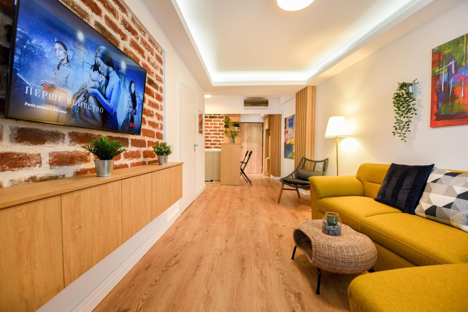Away From - Modern & Cozy Near Vibrant Unirii Area