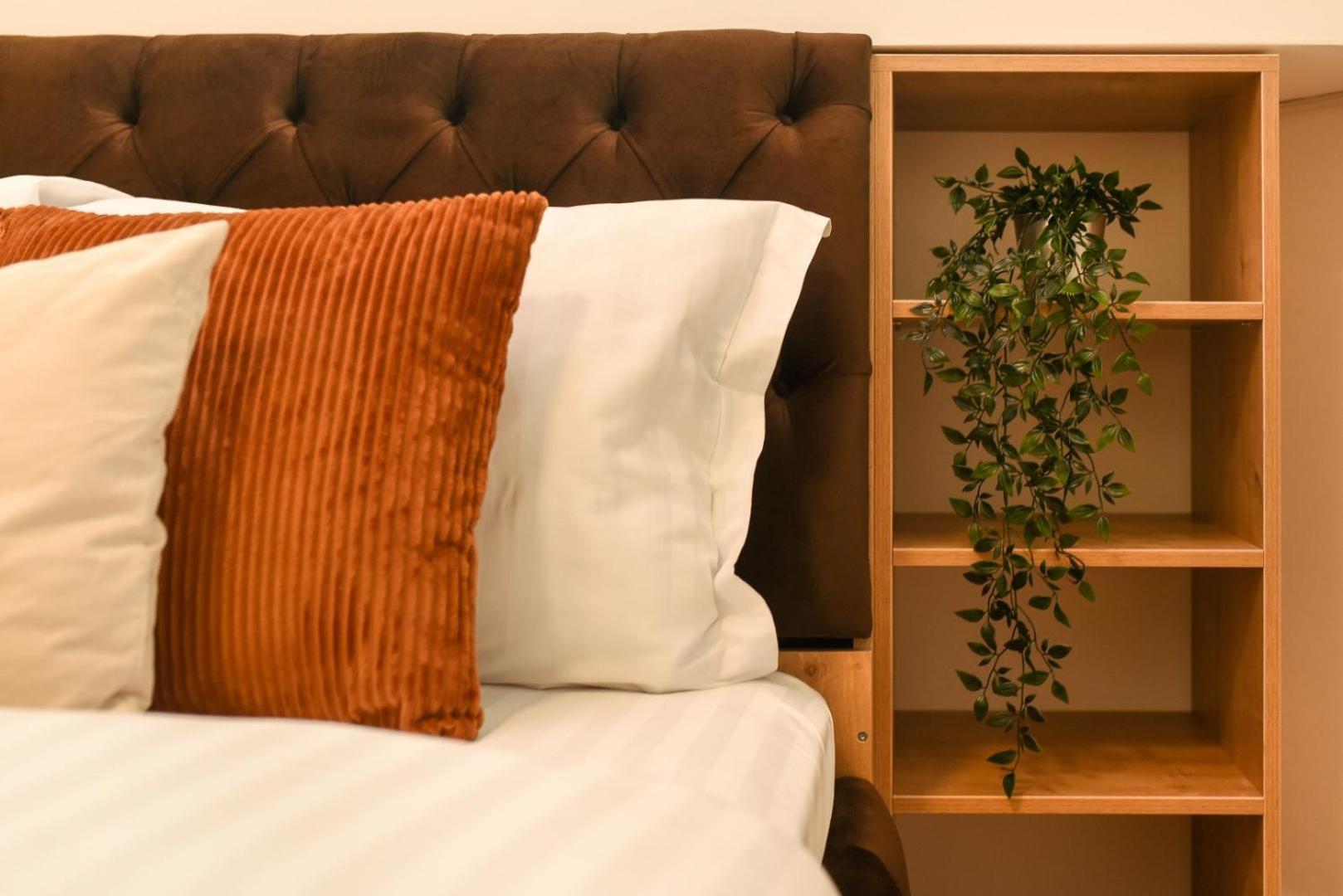 Away From - Modern & Cozy Near Vibrant Unirii Area Apartment