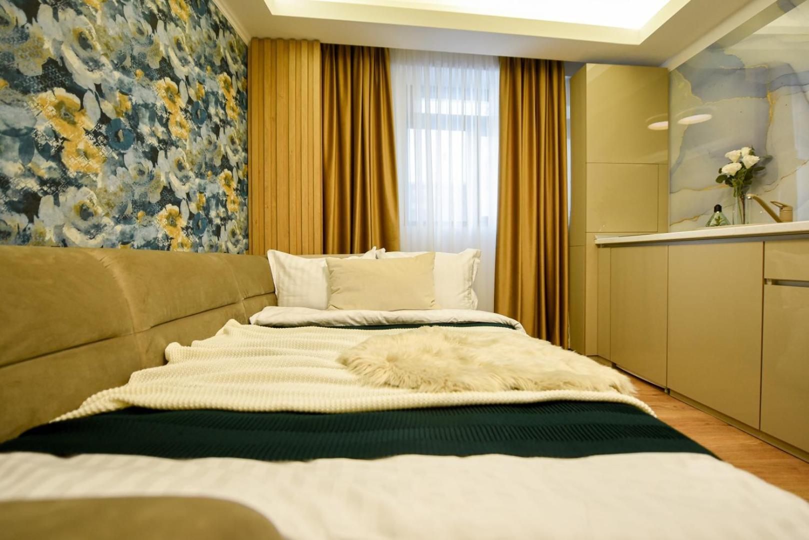 Away From - Modern & Cozy Near Vibrant Unirii Area Apartment