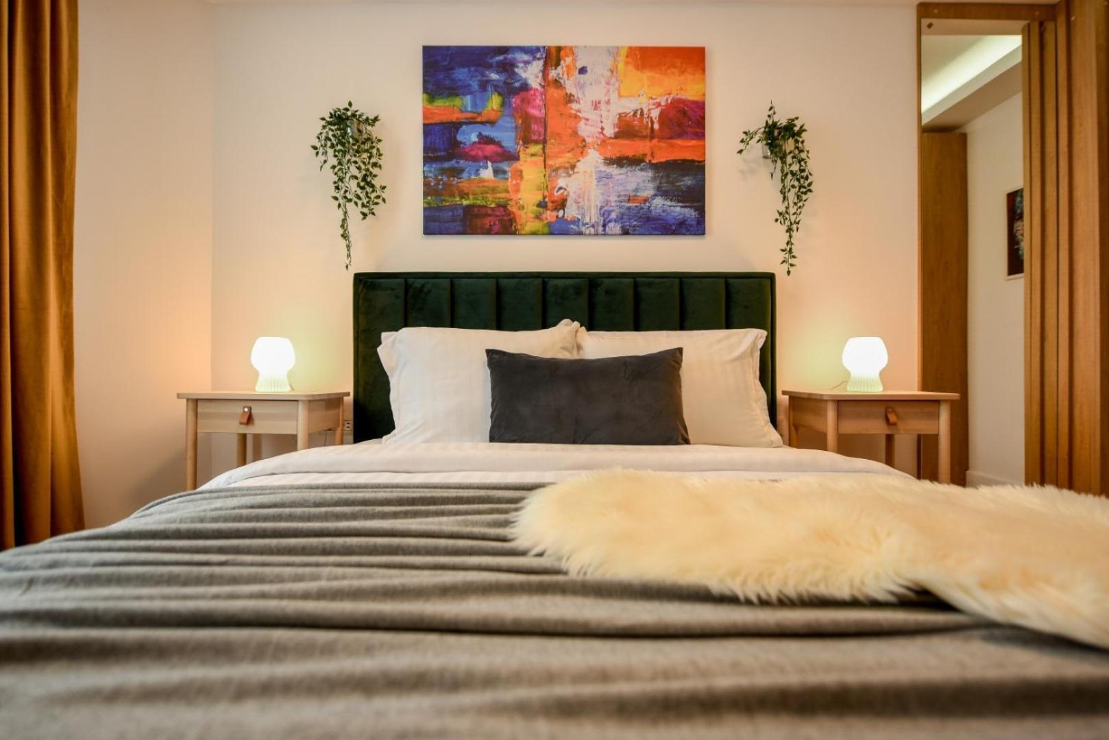 Away From - Modern & Cozy Near Vibrant Unirii Area Apartment