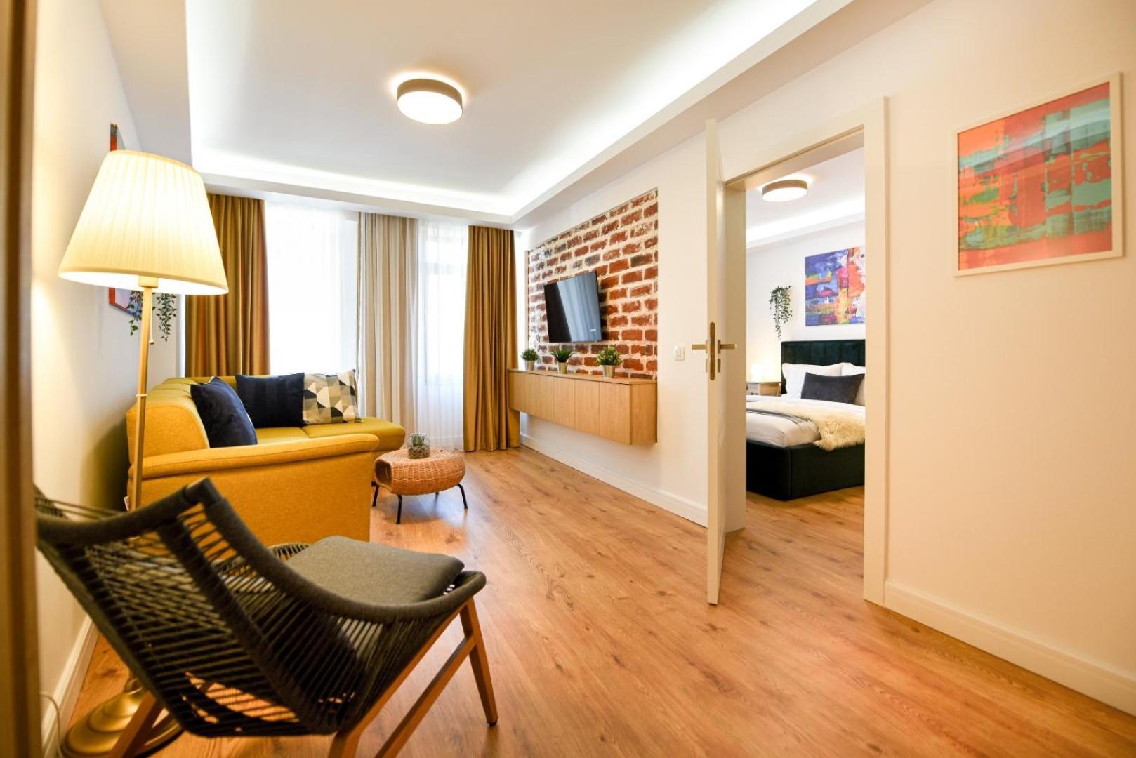 Away From - Modern & Cozy Near Vibrant Unirii Area Apartment *