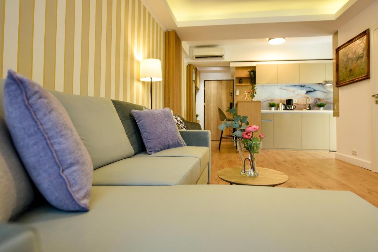 Appartement Away From - Modern & Cozy Near Vibrant Unirii Area Bucarest