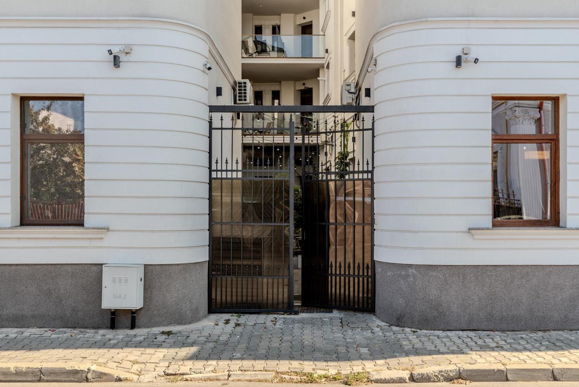 Appartement Away From - Modern & Cozy Near Vibrant Unirii Area Bucarest