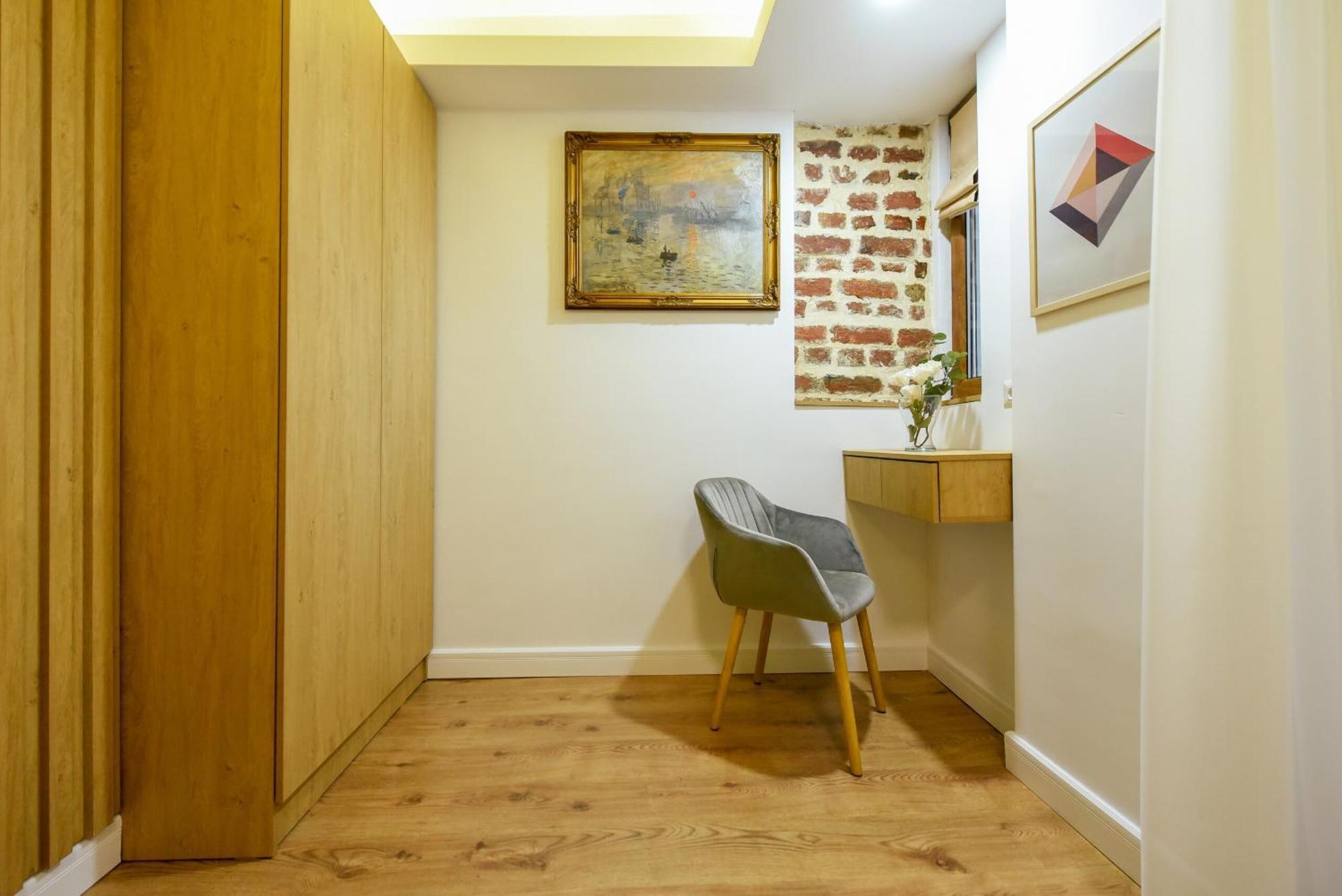 Appartement Away From - Modern & Cozy Near Vibrant Unirii Area Bucarest
